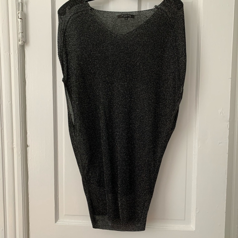 Black sparkly top